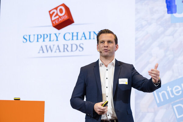 Supply Chain Management Award 2025 with Rutronik Speach of Rutronik COO Fabian Plentz 