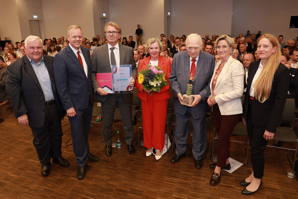 Presentation of the Baden-Württemberg Founder Award 2025 in the category “Lifetime Achievement”