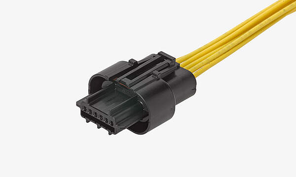 Molex Squba Sealed Wire-to-Wire Connectors