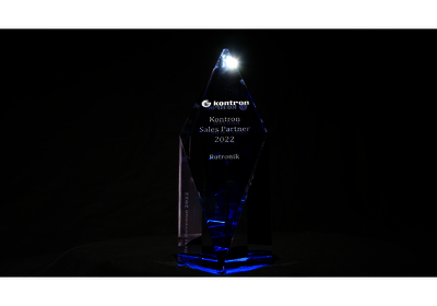 The "Top Sales Partner Best Revenue" distinction confirms the performance of the experts at Rutronik.